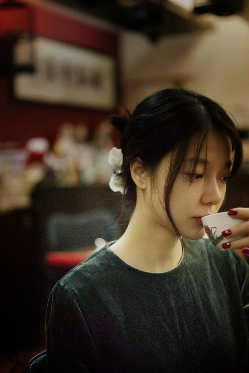 橄榄绿与麦迪逊蓝，绝境中，谁在守护，谁在接管？