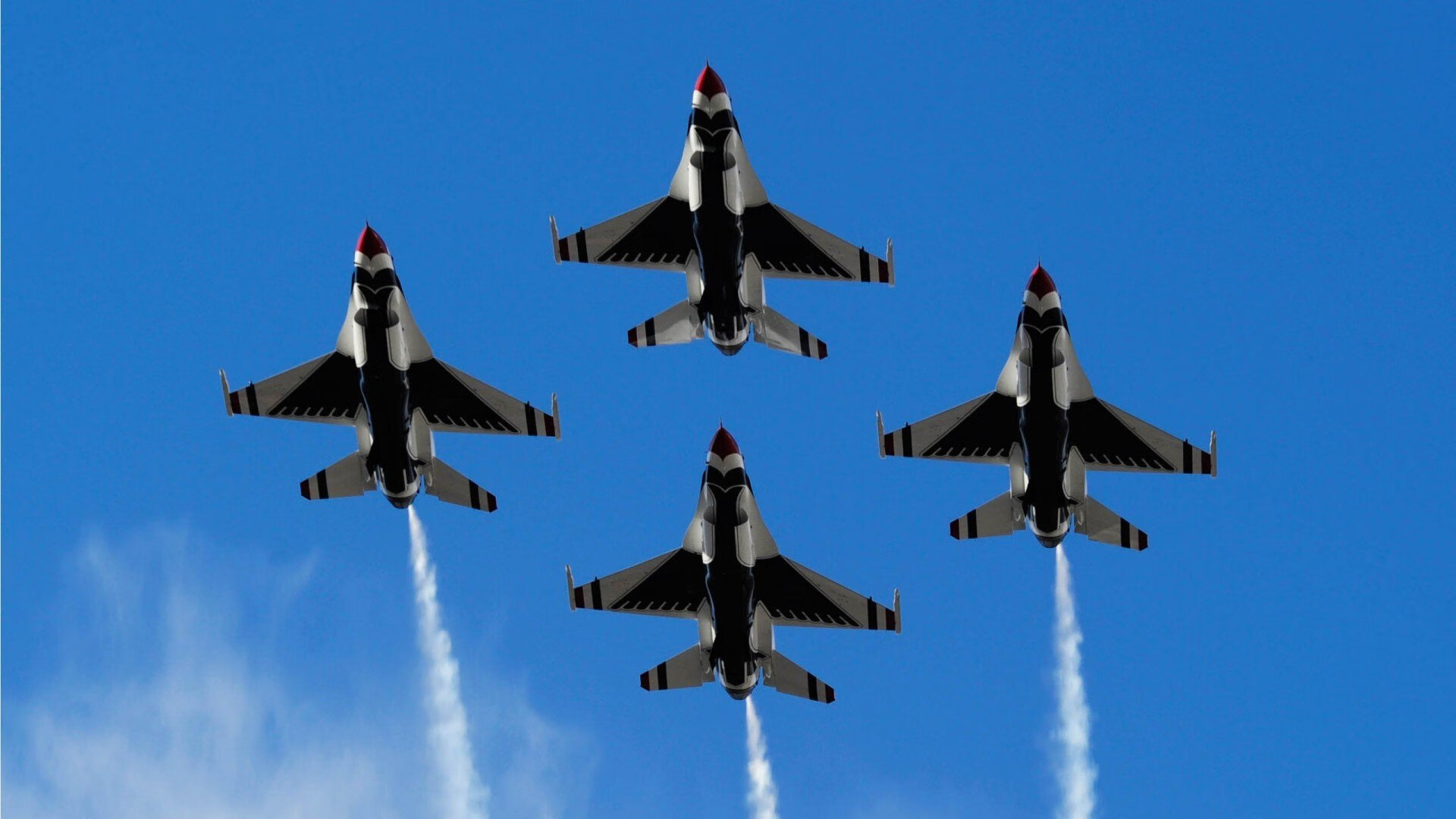 欧冠淘汰赛上演篮球式对攻，英超豪门如太阳正面击溃意甲爵士防线