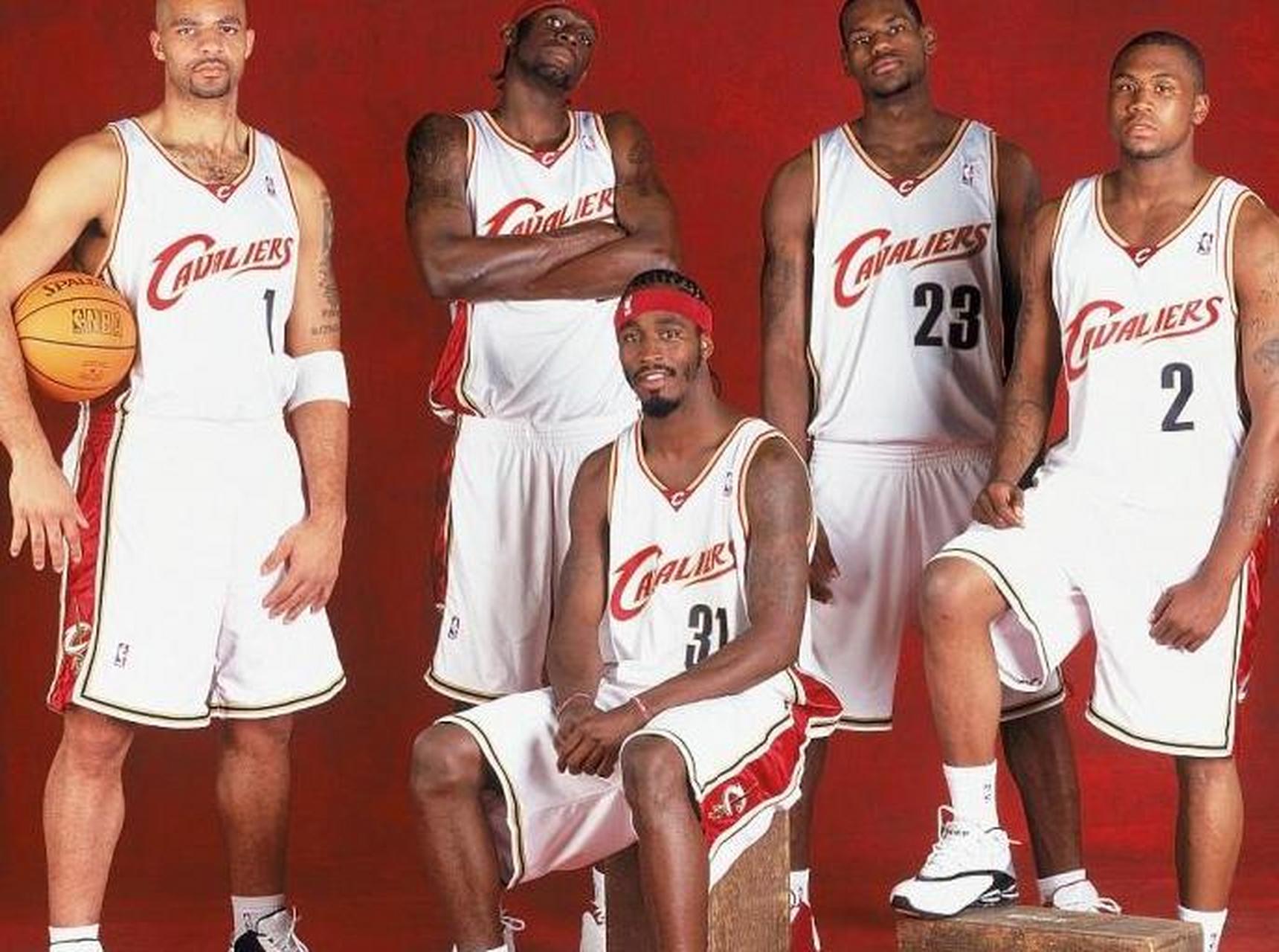 瑞士完胜尤文，阿坎吉在欧冠决赛接管比赛